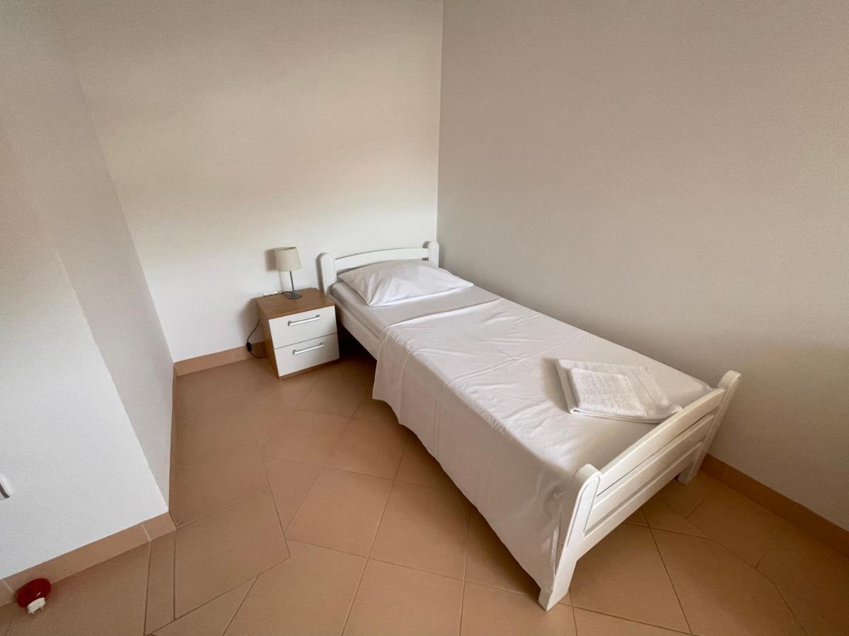 Apartments Andrea Stara Novalja Luaran gambar