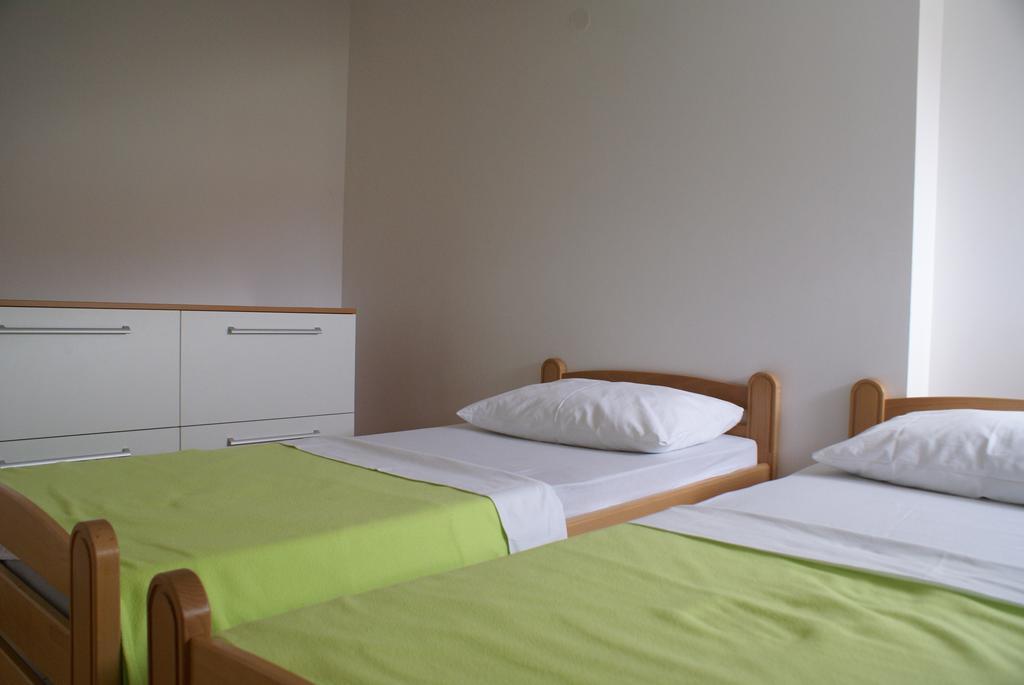 Apartments Andrea Stara Novalja Bilik gambar